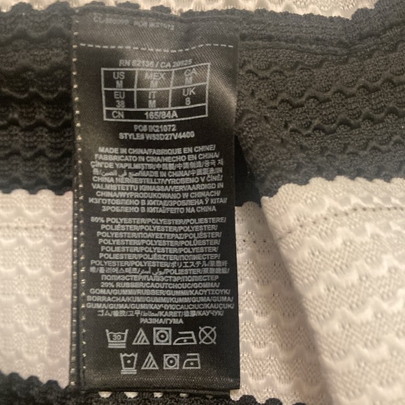 Guess interchangeable skirt - Picture 5 of 5